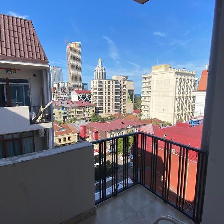 Boulevard Apartments 巴统 外观 照片