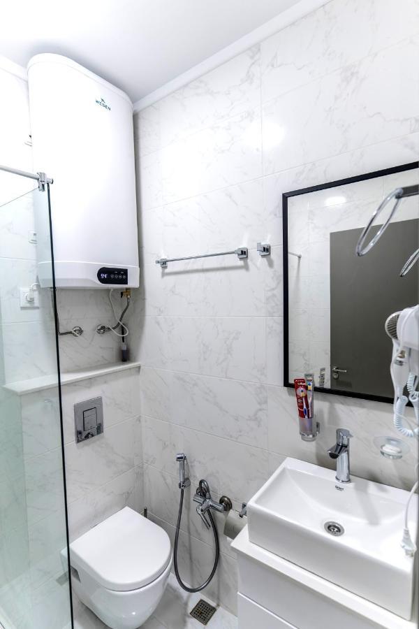 Boulevard Apartments 巴统 外观 照片