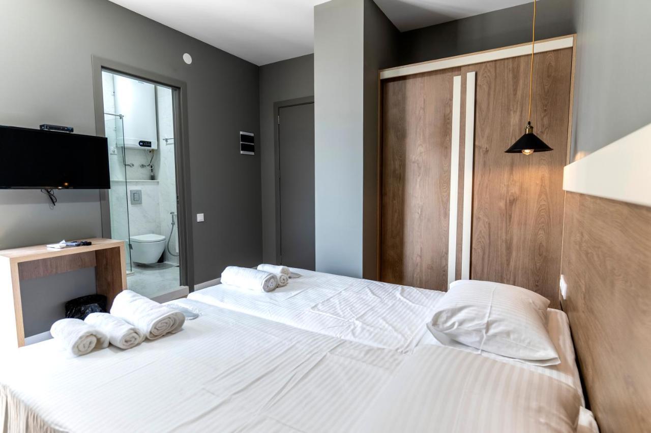 Boulevard Apartments 巴统 外观 照片