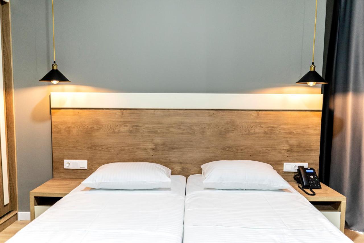 Boulevard Apartments 巴统 外观 照片