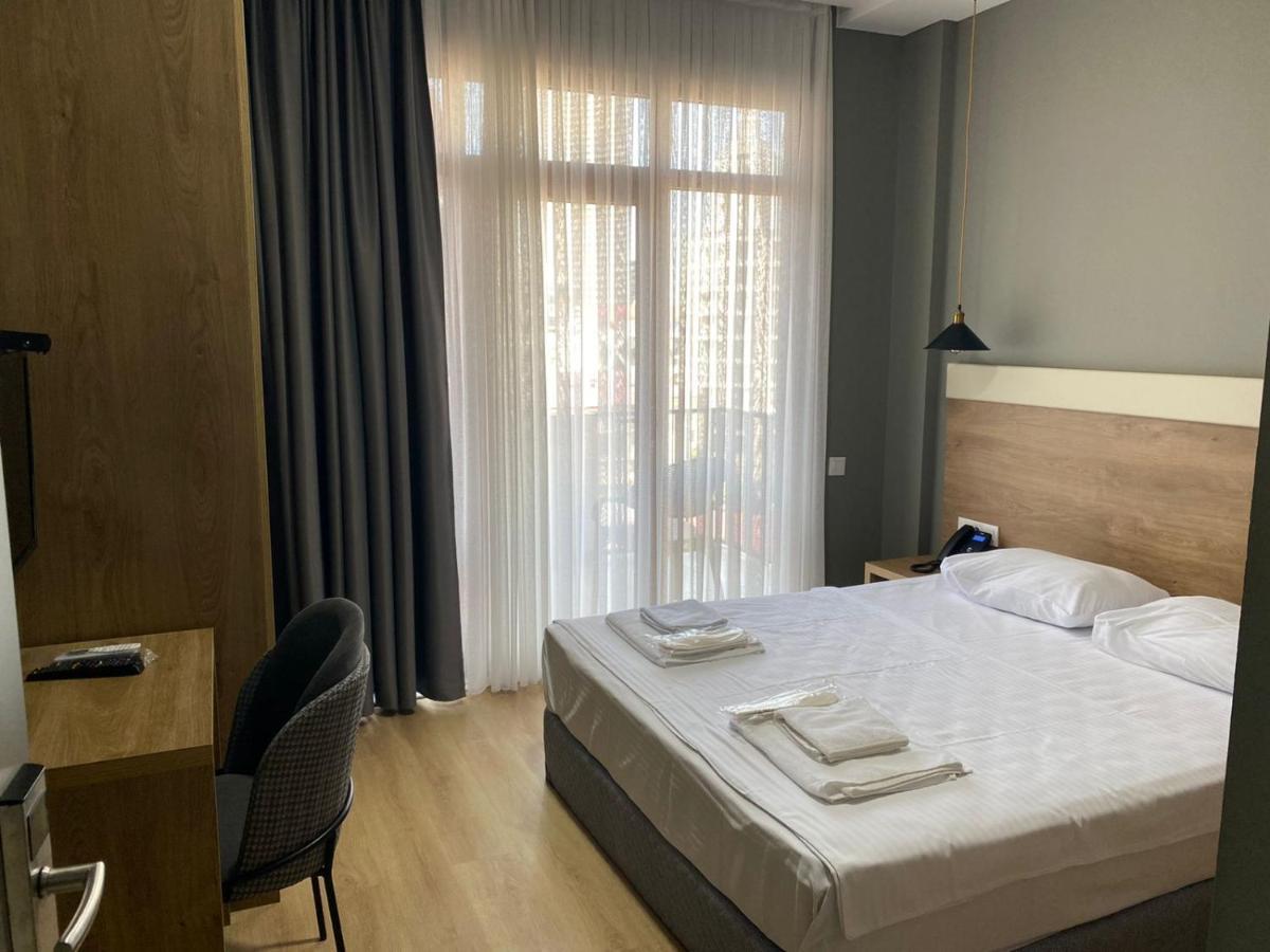 Boulevard Apartments 巴统 外观 照片